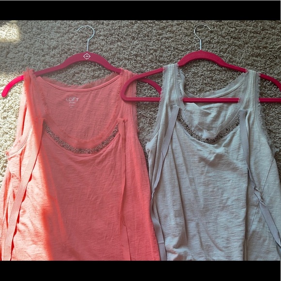 Loft petite tank top $12 each - Picture 1 of 5